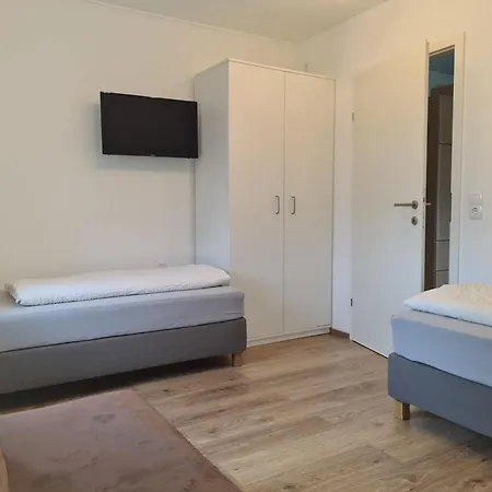 Schupfer Apartment *